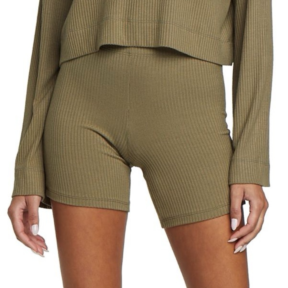 LESET Olive Ribbed Women Shorts